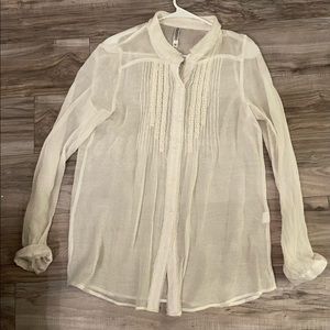 Medium button down white women